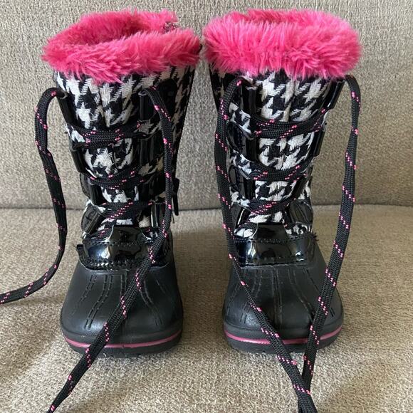 Ozark Trail Snow Boots - Picture 1 of 3